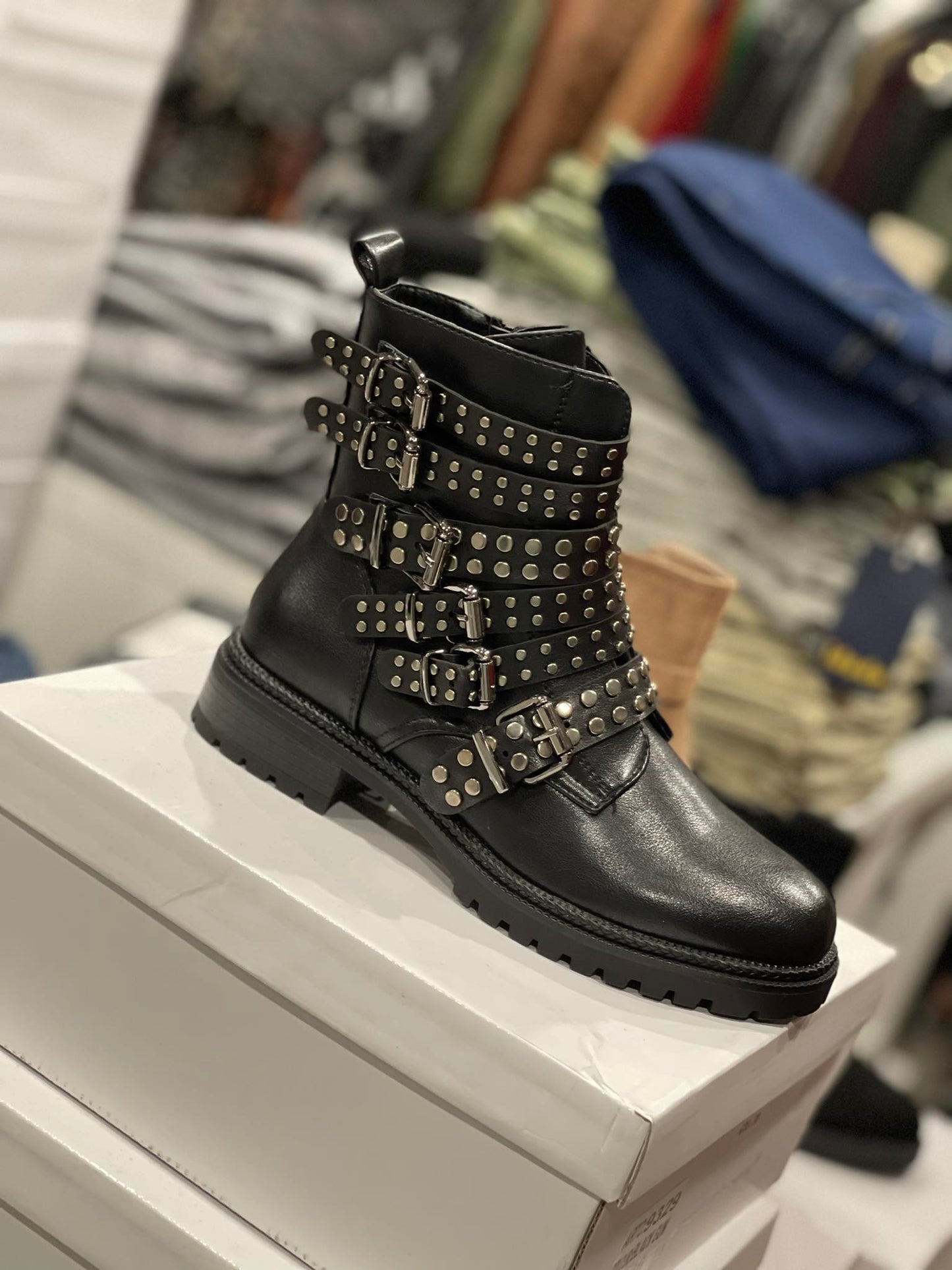 BOOTS ROCK NOIR